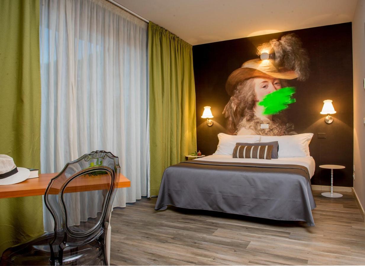Residence Dory Riccione Bagian luar foto