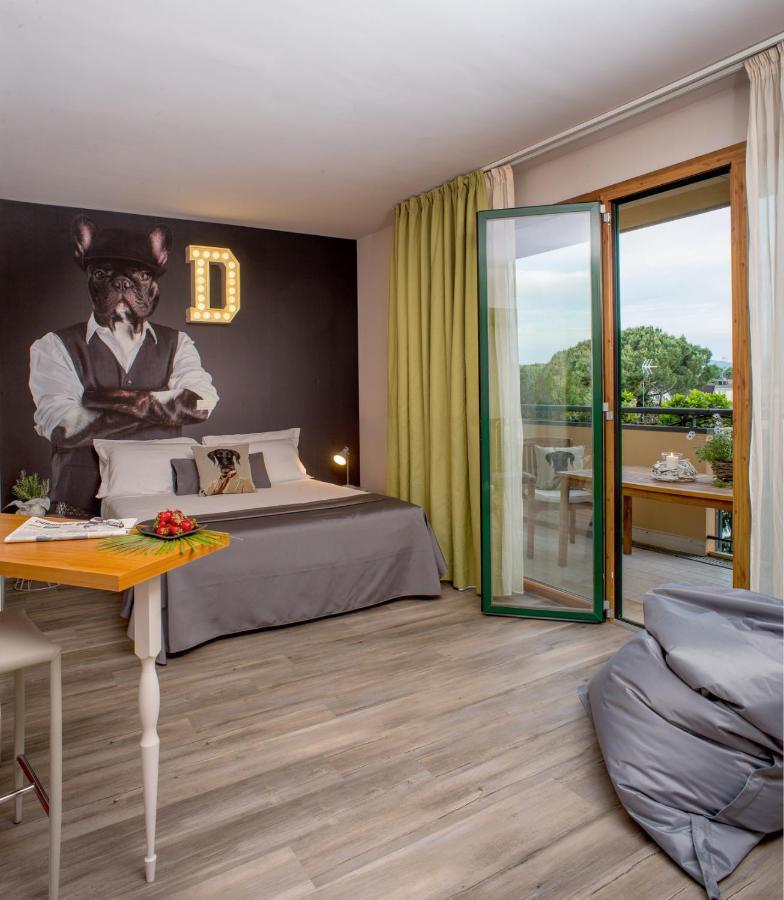 Residence Dory Riccione Bagian luar foto